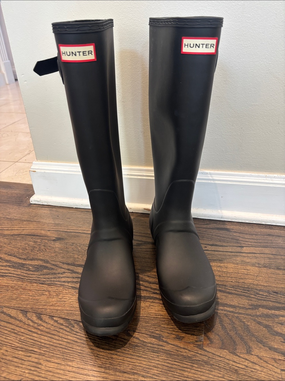 Hunter size 7 Matte Black Tall Waterproof Boots - Picture 2 of 9